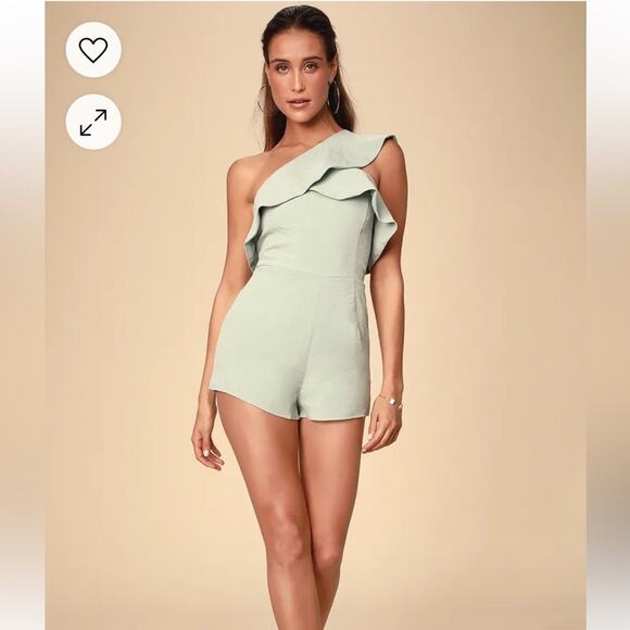 NWOT Women's Lulu’s Butterfly Effect Safe Green One-Shoulder Romper - Sz Large - Picture 1 of 12